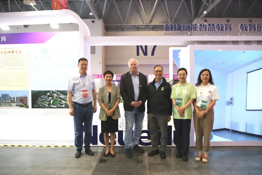 助力第二届“一带一路”国际技能大赛智能汽车软件技术表演赛顺利举办